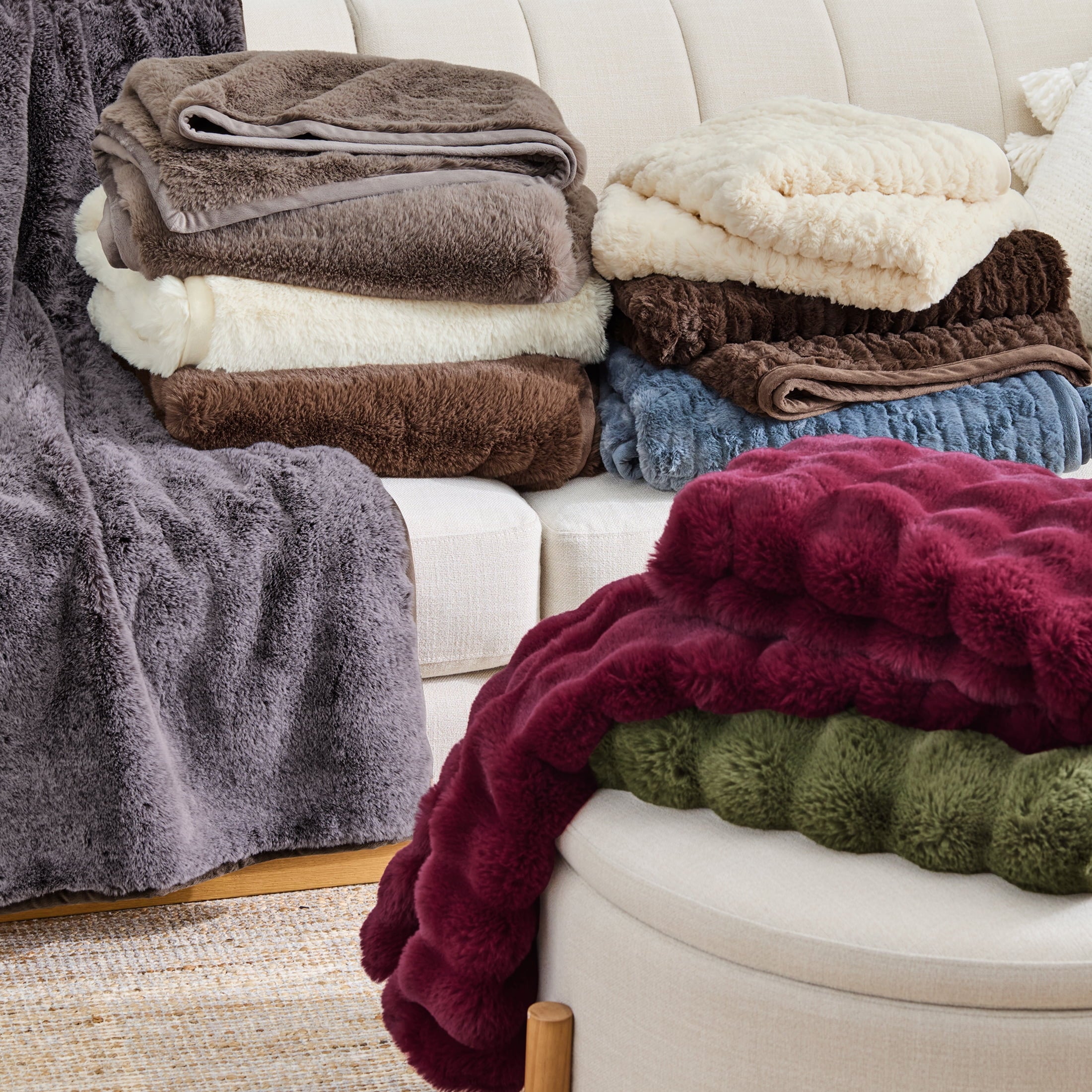 Better Homes & Gardens Grey Bubble Faux Fur Ultra Soft Luxury Oversize Throw Blanket 50" x 72", Grey Flannel