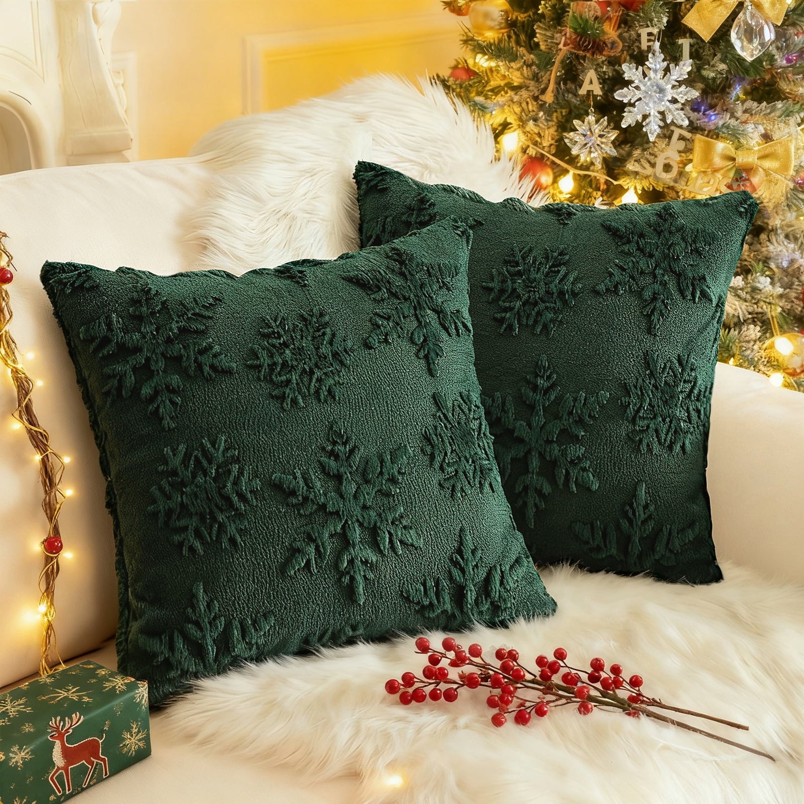 Sanmadrola Christmas Tree Decorative Throw Pillow Covers Set of 2, 18"x18" Soft Fluffy Pillowcases for Home Décor, Boho Pillow Covers Winter Holiday Cushion Cases for Sofa Couch Bedroom Living Room
